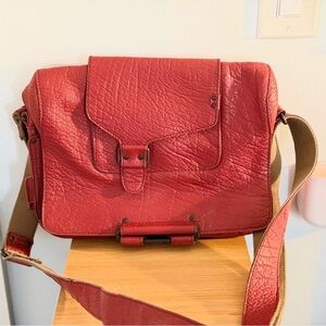 Aunts & Uncles Red Leather Satchel Bag Messanger Bag new without tag